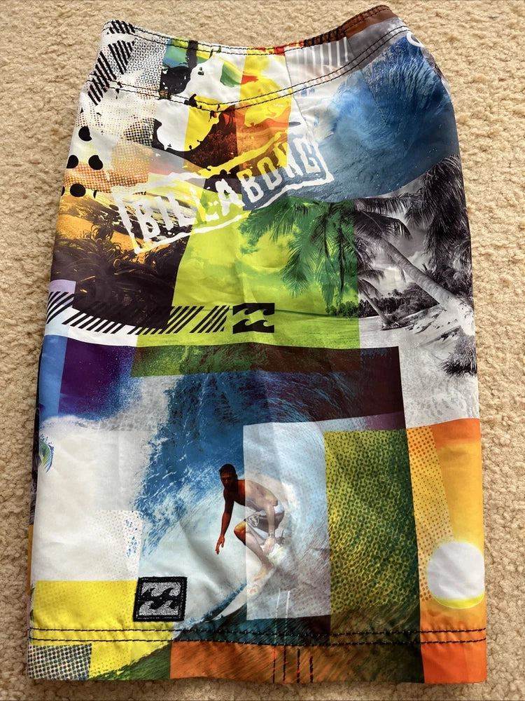 BILLABONG ANDY IRONS PHOTO EMBROIDERED SIZE 32 MULTI COLORED BOARD SHORTS Model