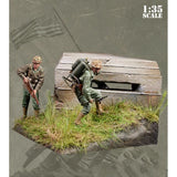 1/35 resin figures model The pacific1944-1945 bunker and 2 soldiers unassembled Model