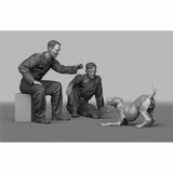 1/35 resin figure model 2 German soldiers and dogs unassembled unpainted Model