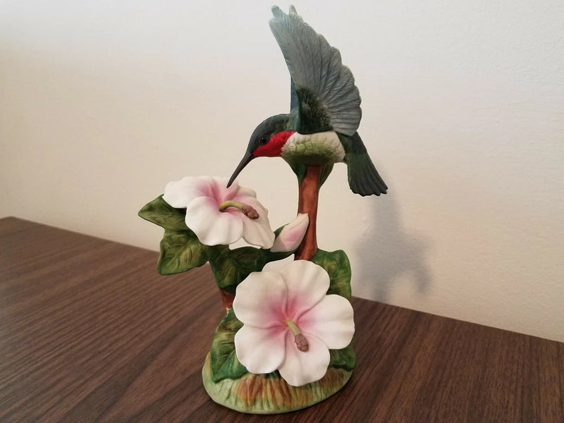 Vintage Gallery Originals Porcelain Humming Bird Figurine Tabletop Curio Display Model