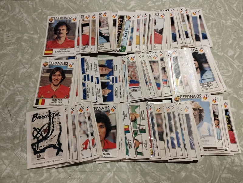"ESPANA 82" 1982 PANINI WORLD CUP FOOTBALLER FIGURINES CHOOSE FROM DROP DOWN MENU Model