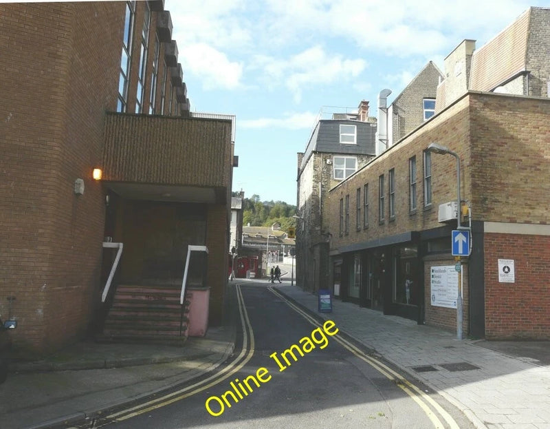 Photo 6x4 Mill Lane Dover/TR3141 The white board, beneath the one-way si c2012 Model