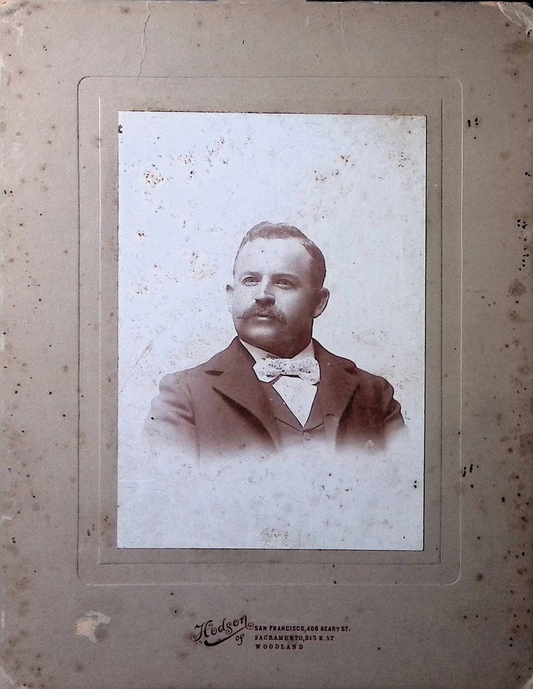 Antique board photo  Gentleman in Suit Early 1900s Portrait by Hodson Woodlawn Model
