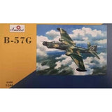 Amodel 1482 Plastic model airplane kit Scale 1:144 Bomber B-57G - kits models Model