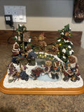Danbury Mint Boyds Bears Skating Party Light Up Christmas Display Figurine Model
