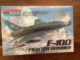 Vintage Monogram F-100 Fighter Bomber 1/48 Model Kit #5424 Sealed Model