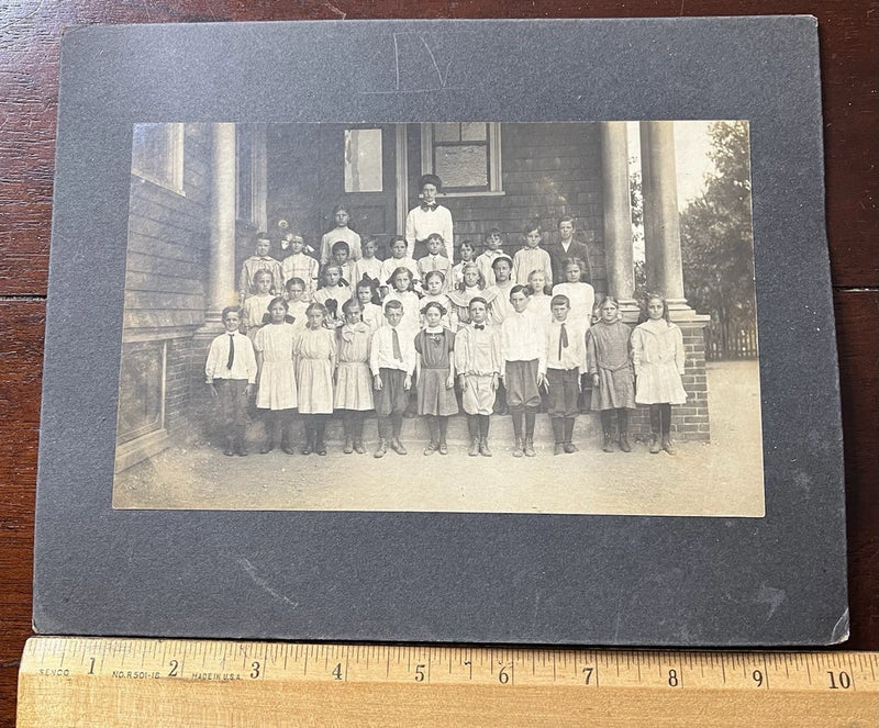 Photo on Board, School Children Class Photo, None smiling, Bows Model