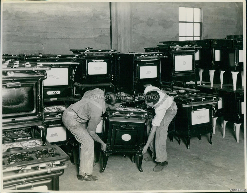 1930 Los Angeles Board Of Education Ordering Gas Stoves For Domesti Photo 8x10 Model