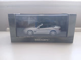 Minichamps 2001 Mercedes-Benz SL With Operating Roof 1:43 Scale Model Model