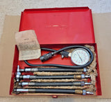 SNAP ON COMPRESSION GAUGE KIT SET 31918-1 250 PSI KRA124 A METAL CASE NICE COND Model