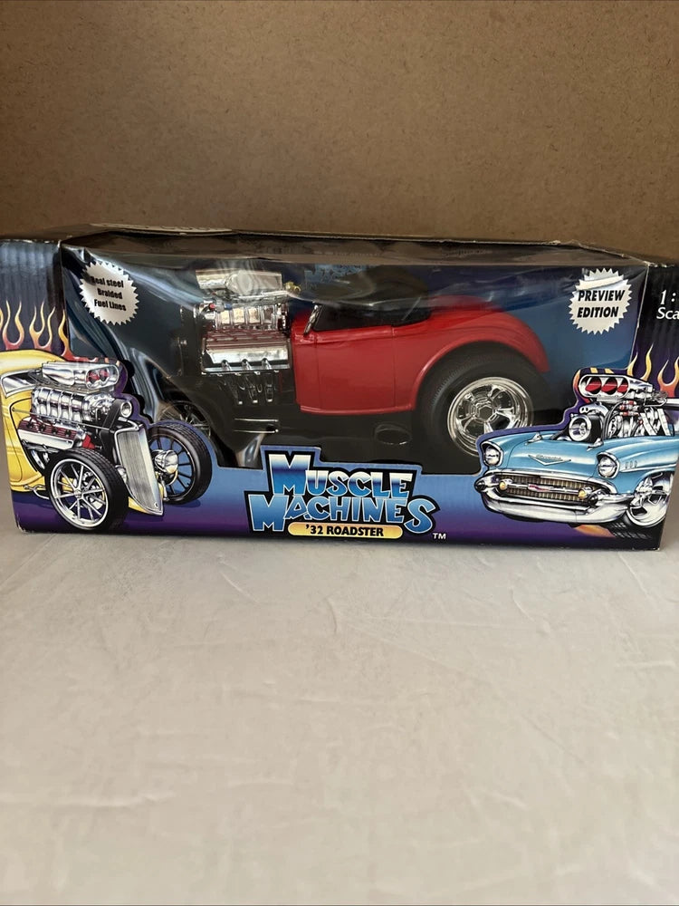 Muscle Machines 1932 Roadster Diecast Model 1:18 Scale NEW B42 Model