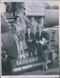 1953 Mr Mrs Nyron Neusteter Cynthia Billy Buzzie Board Plane Society Photo 8x10 Model