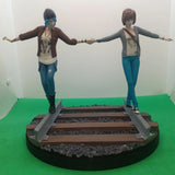 Life is Strange Diorama ¨C Chloe & Max Resin Figurine Fan Art Gift Model