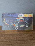 1962 AURORA "T FOR TWO" 1921 FORD COUPE HOT ROD UNBUILT 1/32 MODEL CAR KIT Model