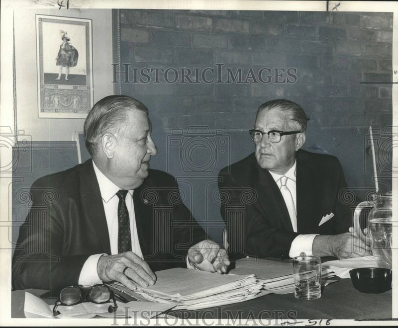 1966 Press Photo International Longshoremen Association board meeting Model