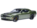 2022 DODGE CHALLENGER SRT JAILBREAK F8 GREEN 1/18 MODEL CAR BY AUTOART 71761 Model