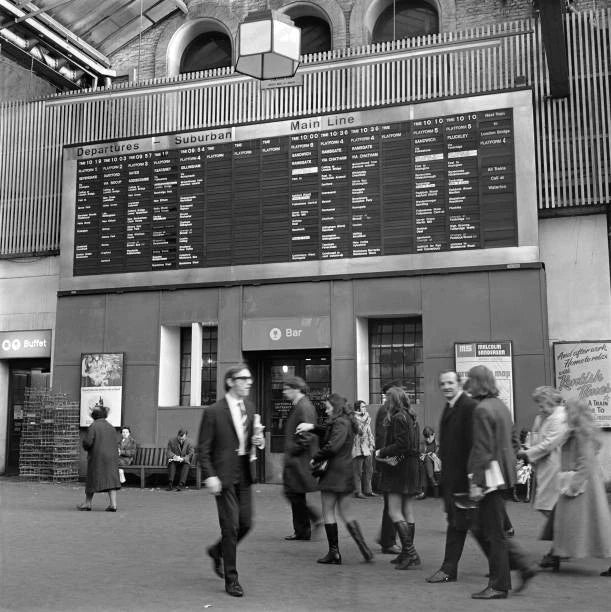 Old Train Photo Automatic Departure Board At Charing Cross Station London Model