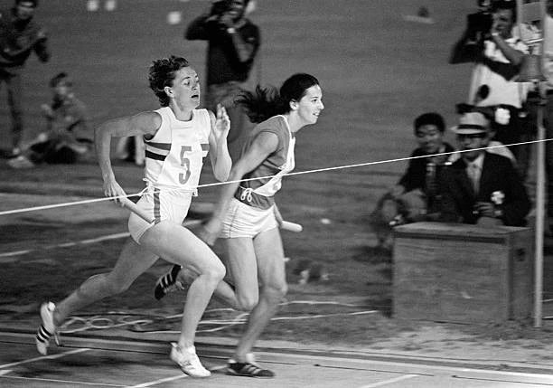 Running Lillian Board And Colette Besson 1969 Old Photo Model