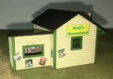 Motrak Models 43005 O Andi's Sandwich Shop & Newsstand Building Kit Model