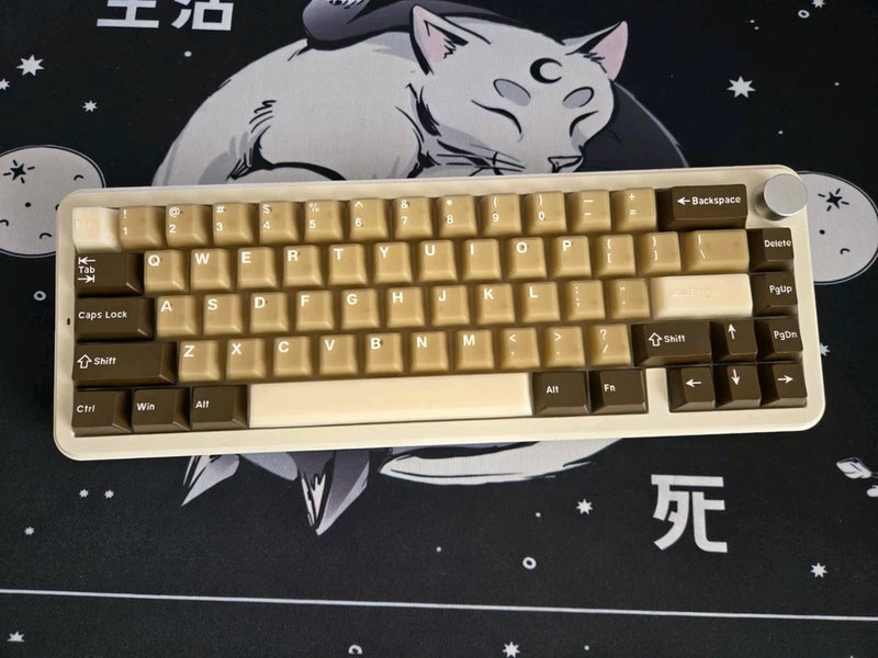 Yunzii B68 + KTT Coconut Latte Switches, Custom 65% Wireless Hot-swap Keyboard Model