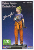 DEFDF35015 1:35 DEF Model Figure Set - Modern Female Mechanic "Jennifer" Model