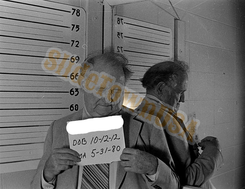Vtg 35mm Negative Mugshot Elderly Man Suit Booking Board Crime Photo M-1587 Model