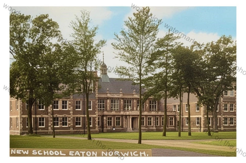 COL2480 - Norfolk - New Private/Boarding School at Eaton, Norwich - photo 6x4 Model