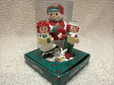 1998 Snowden & Friends Raggedy Ann Andy Christmas Figurine Display Cover Model