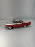 Sun Star 1957 Ford Fairlane Skyliner 1/18 Diecast Model Car - Red/White. Model