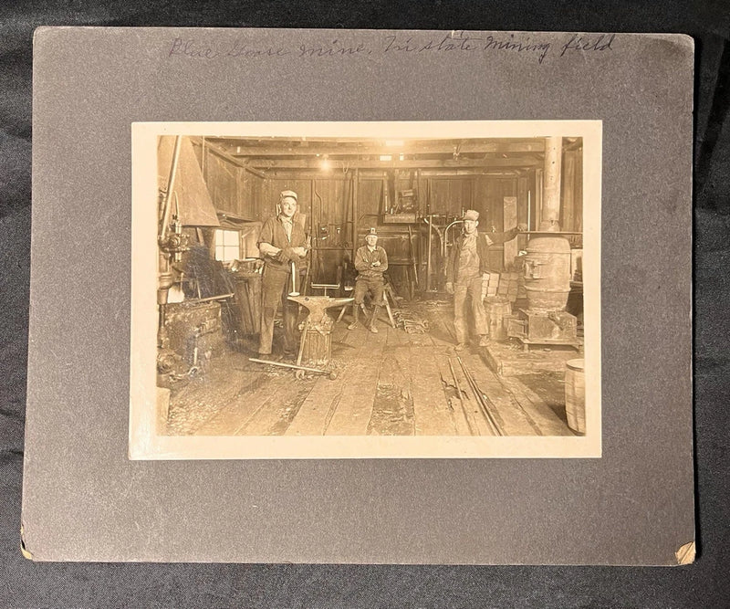 BLACK SMITH SHOP BLUE GOOSE MINE OKLAHOMA BOARD PHOTO Model