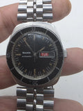 Vintage Bulova Automatic Day/Date (World Timer  Model needs Bezel) Ca.1969 36mm Model