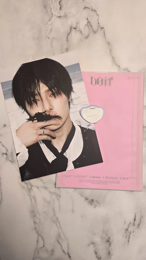 Stray Kids DO IT Yang Jeongin photo board / poster IT version SKZ I.N Model