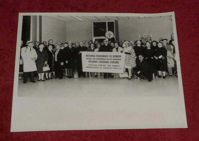 1964 Press Photo Pilgrims Board Air France Flight to Bombay Eucharistic Congress Model