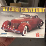 Lindberg '37 Cord Convertible Model Kit 1/25 Scale #72323 Factory Sealed Model