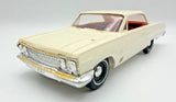 Vintage Built 1:25 AMT Screw Bottom 1963 Chevrolet Impala - white Model