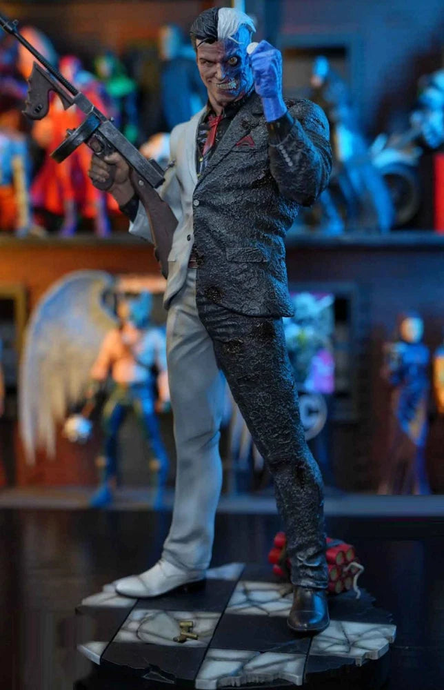 SDZ studio comic Two-Face Harvey Dent 1/6 scale collectible statue H37cm Model