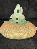 Precious Moments 2003 Wizard of oz Emerald City Display Stand Model