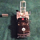 model 1/24 1/25 Scale Chevy Tow Truck with flashing lights and working boom. Model