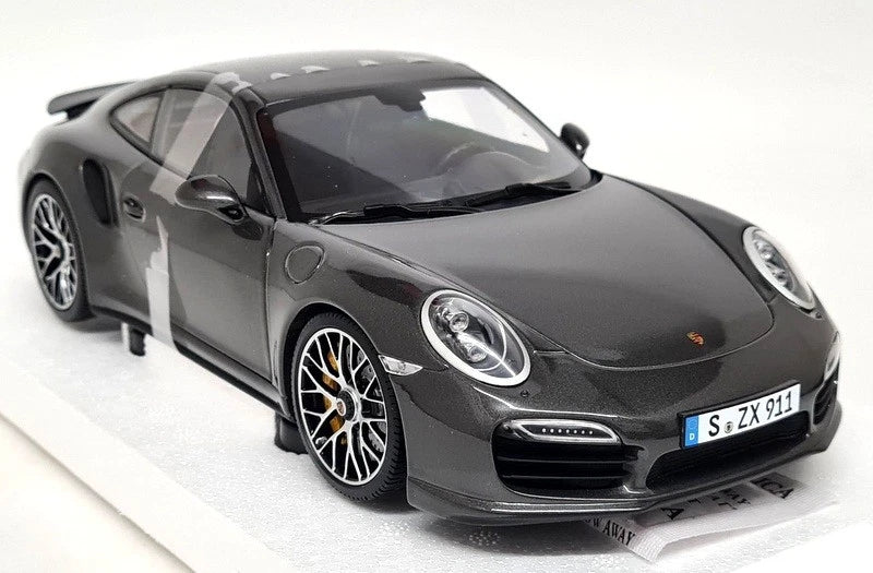 Minichamps 1:18 Porsche 911 991.1 Turbo S Agate Grey 2013 Diecast Model Car Model