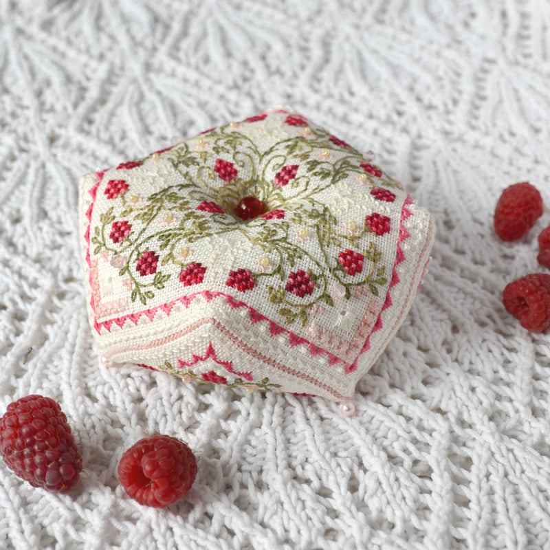 DIY Sampler Cross Stitch Embroidery Kit Raspberry biscornu Pin Cusion Craft Model