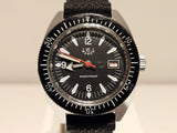 VINTAGE RARE GERMANY MEN'S MECHANICAL DIVER STYLE WATCH "RE WATCH"/BLACk DIAL Model