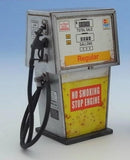 Doozy 1/24 GAS PUMP Old Style Hose Type B Resin Model kit (1) Model