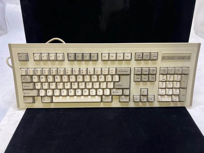 Vintage BTC 7000 Keyboard Foam & Foil Cherry MX Keycaps 5-pin DIN AT connector Model