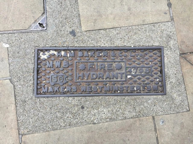 Photo 6x4 Metropolitan Water Board Fire Hydrant cover, Westow Hill, Upper c2018 Model