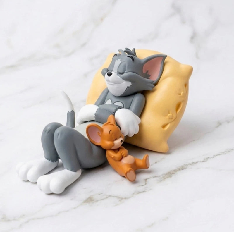 Tom and Jerry Sleeping Figurine - Cute Car Dashboard Cake Topper Ornament Gift Model