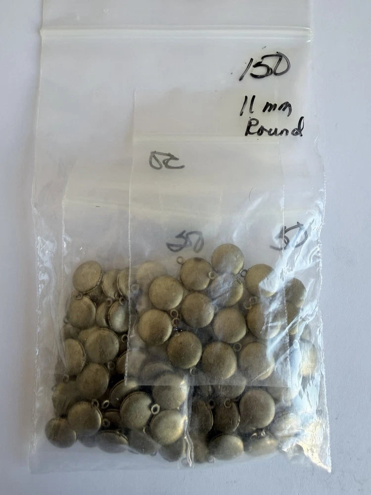 150 Vintage Brass Round Lockets 11mm Photo Pendant Charms Bulk NOS Charms