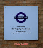 PHOTO  ELIZABETH LINE OFFICALLY OPEN BOARD Model