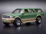 2000-2005 FORD EXCURSION SUV 1/64 SCALE COLLECTIBLE DIORAMA DIECAST MODEL CAR Model