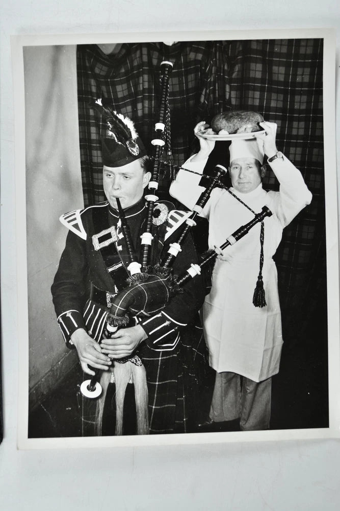 Bagpiper Chef Piping Haggis Scottish Tourist Board Edinburgh c1960s Photo Model