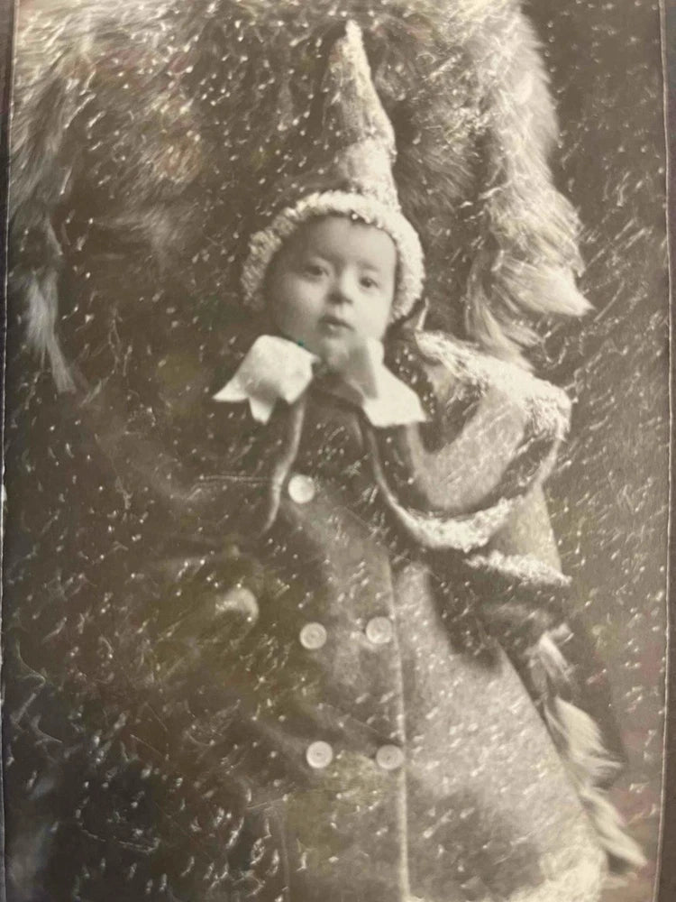 1890-1910's SNOW BABY PARIS ART STUDIO 1540 3rd AVE NEW YORK CITY PHOTO on BOARD Model